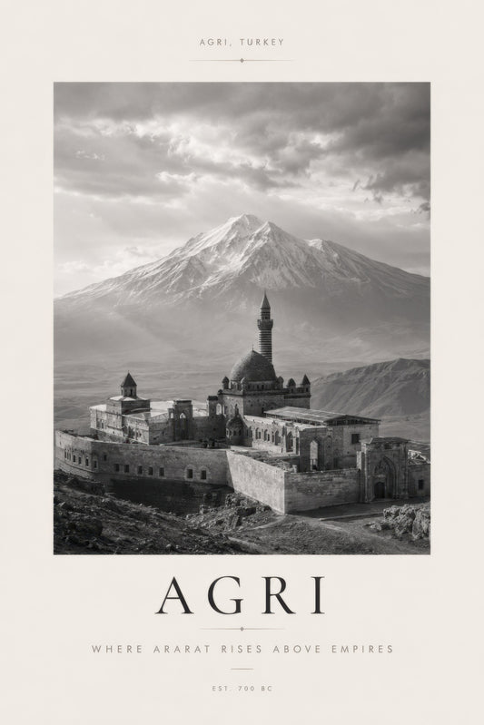 Gri Beyaz Ağrı Dağı İshak Paşa Sarayı Tarihi Mimari Duvar Tablosu