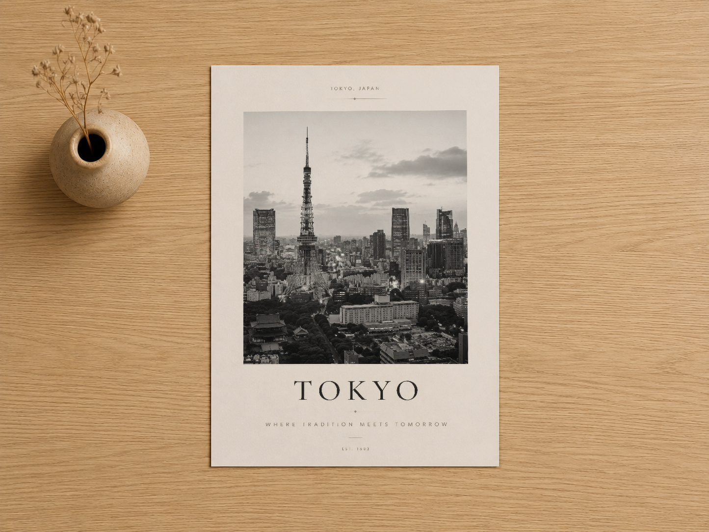 Tokyo şehir manzarası siyah-beyaz sanat baskısı, zarif tipografi ve beyaz çerçevede sunulan.