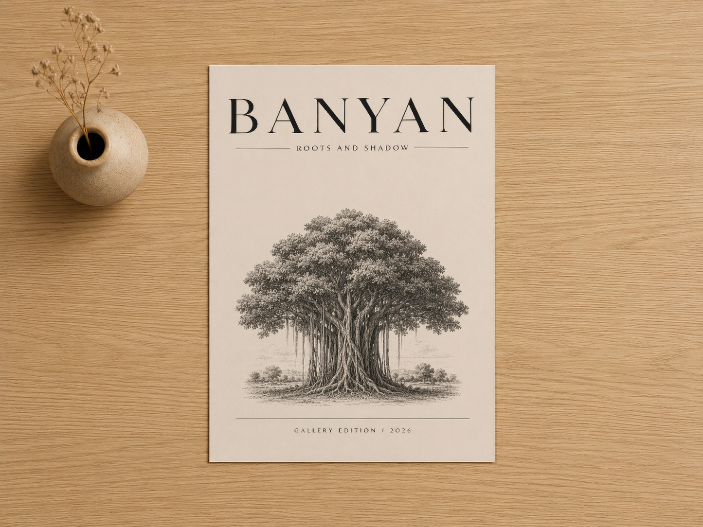 Banyan ağacı gravür tasarımı, kolay ve zarif bir şekilde çerçevelenmiş, geniş ağaç köklerinin botanik detaylarını gösteriyor.