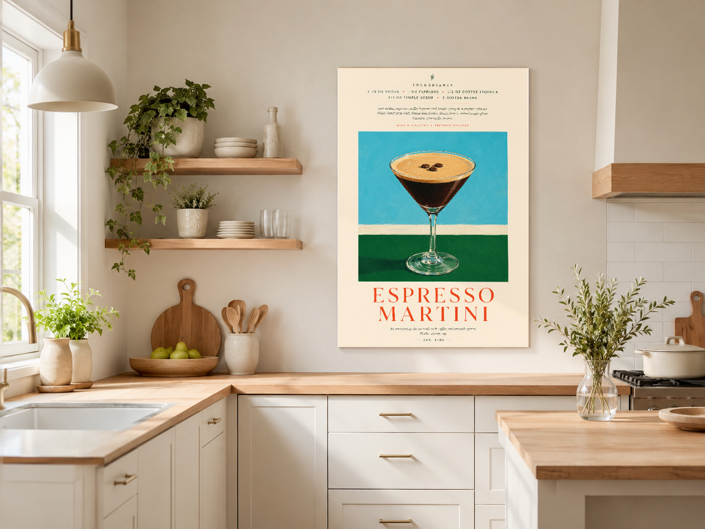 Espresso Martini retro stil duvar tablosu, açık mutfaka kültürel sofistikasyon katması.