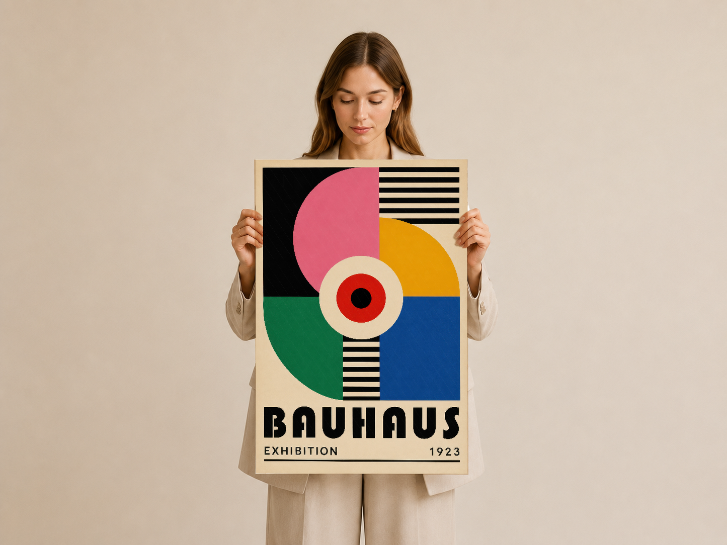 İkonik Bauhaus posteri, pembe sarı yeşil ve mavi ton ile sanat ve tasarım tarihinin sembolü.
