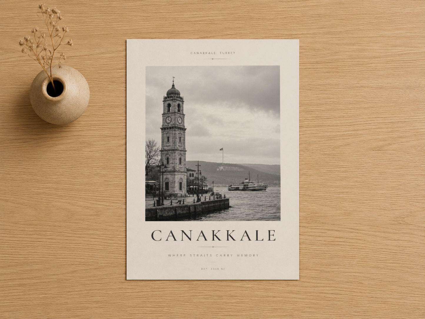 Çanakkale Kültü tasarımı, İstanbul'un tarihi mimarisini siyah beyaz fotoğrafla sunan şık duvar sanat baskısı.