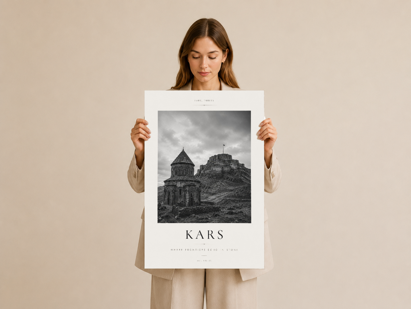 Kars tarihi tapınak tablou elle tutulmuş, çerçeveli sanat baskısı.