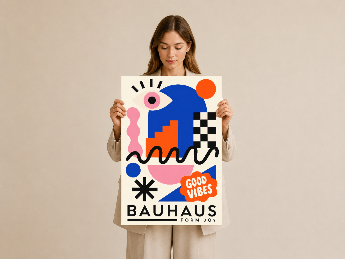 Renkli soyut Bauhaus tasarımı elden tutulan posteri, canlı ikonografik unsurlar içeren duvar sanatı.