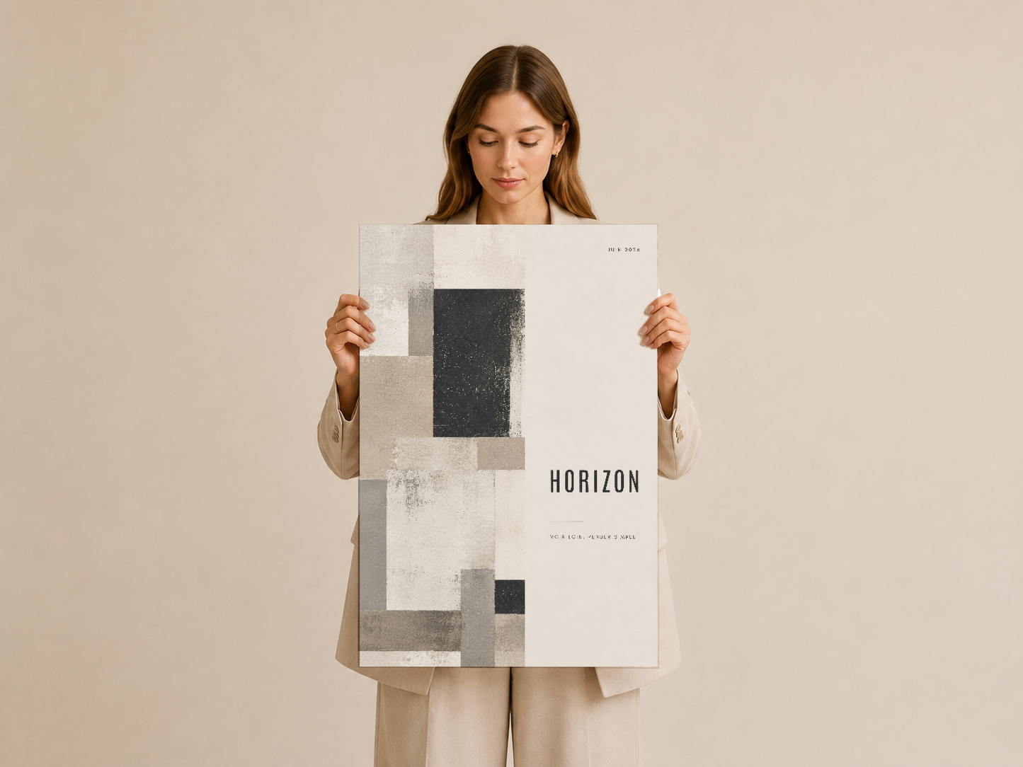 Soyut geometrik tasarımlı Horizon tablosu, ele alınarak gösterilen minimalist duvar sanat eseri.