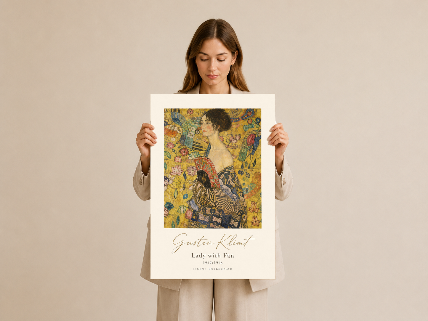 Canlı Klimt sanat tablosu, beyaz mat çerçevede gösterilen, kolaylıkla asılabilir format.