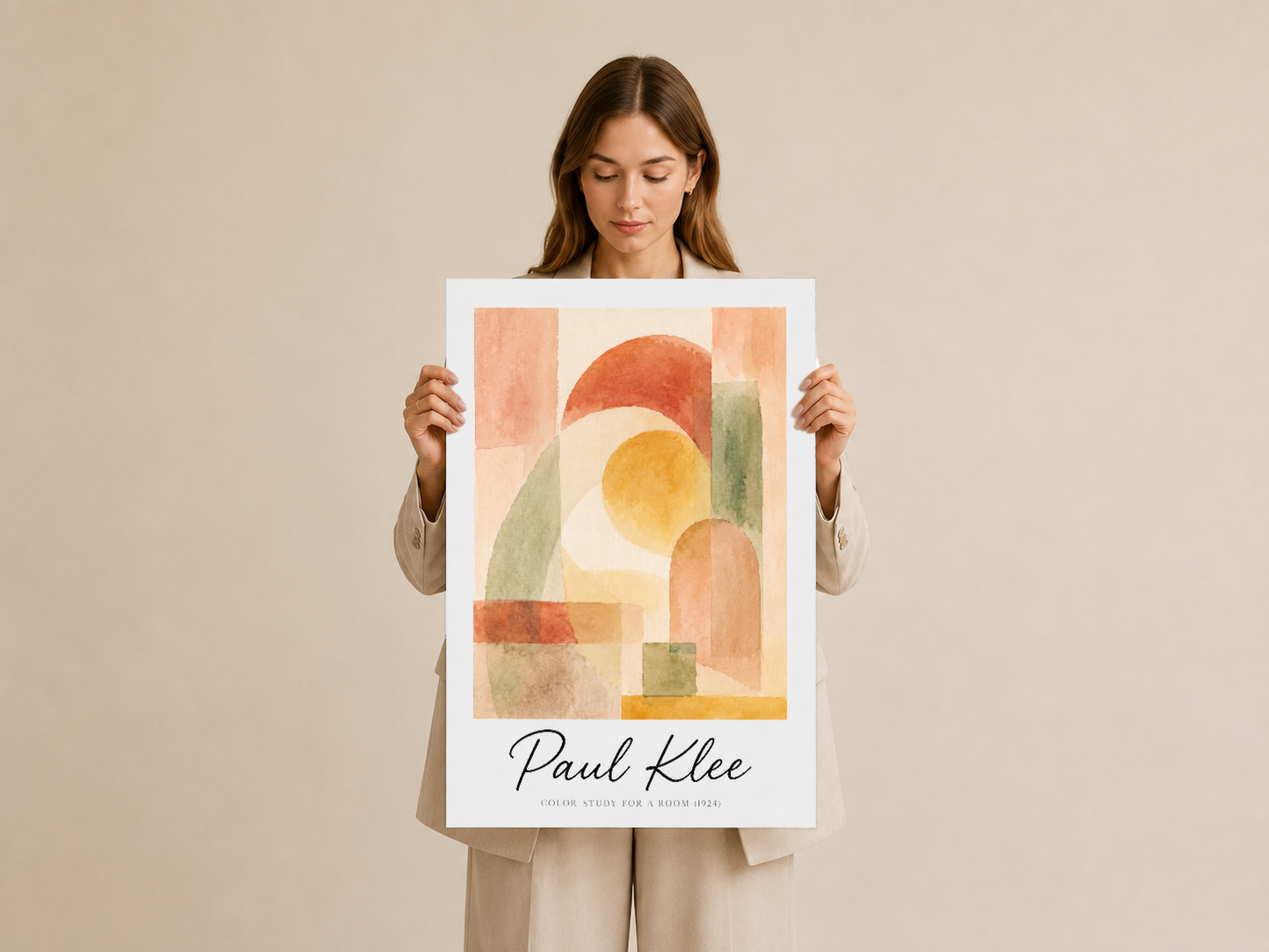 Krem rengi arka planda tutulan, pastel renklerdeki geometrik desenlere sahip Paul Klee sanat posteri.