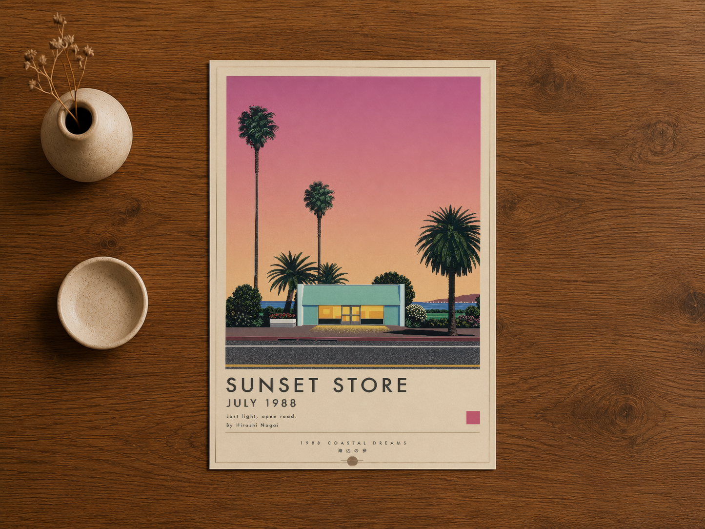 Ahşap zemin üstünde Sunset Store tablosu, açık renk çerçeve ve vintage coastal vibes atmosferi yansıtıyor.