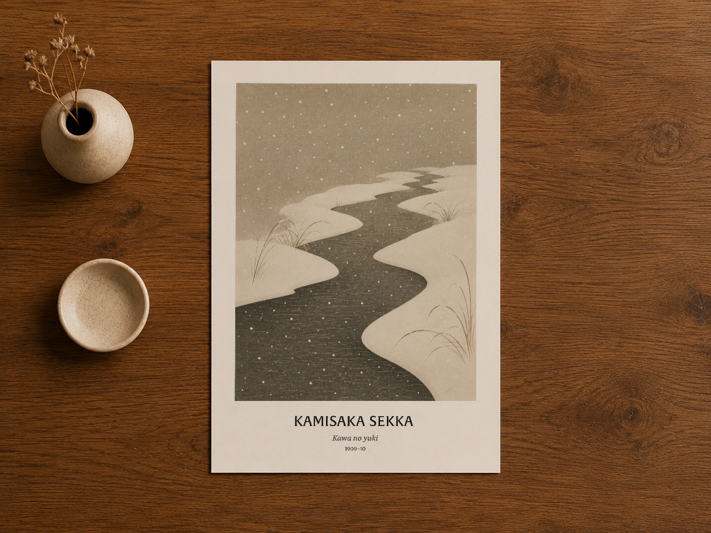 Kamisaka Sekka sanat baskısı, doğal ahşap yüzeyde sergilenen Japon estetik tasarım.