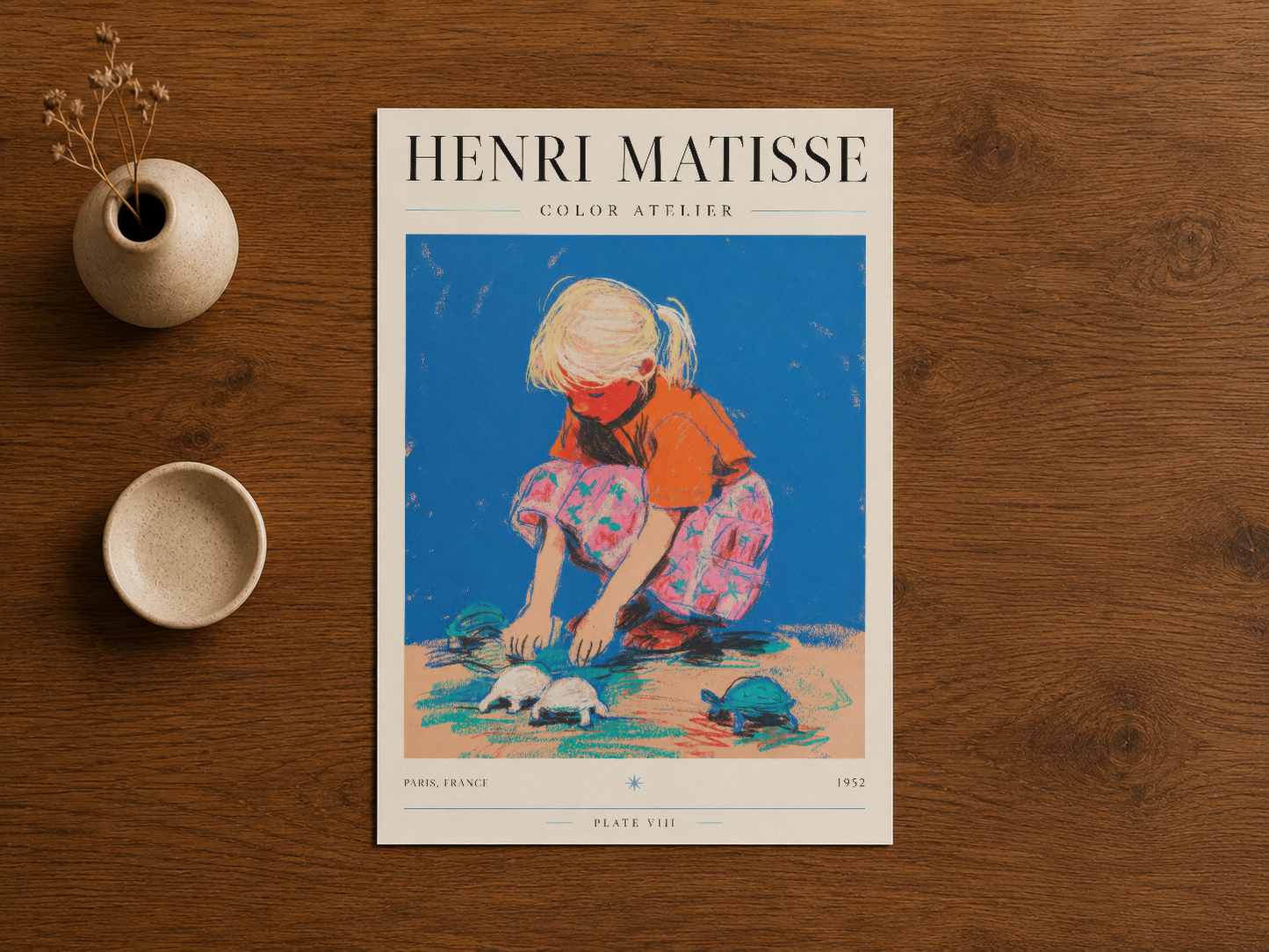Matisse Color Atelier eseri, çocuk ve deniz figürü motifi, 1952 baskı, ahşap zemin üstünde sergilenen vintage stil poster.