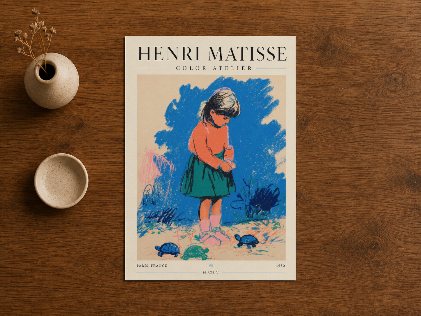 Çocuğun gizemli dünyasını vurgulayan, Matisse stilinde bold renklerle tasarlanan göz alıcı Color Atelier posteri.