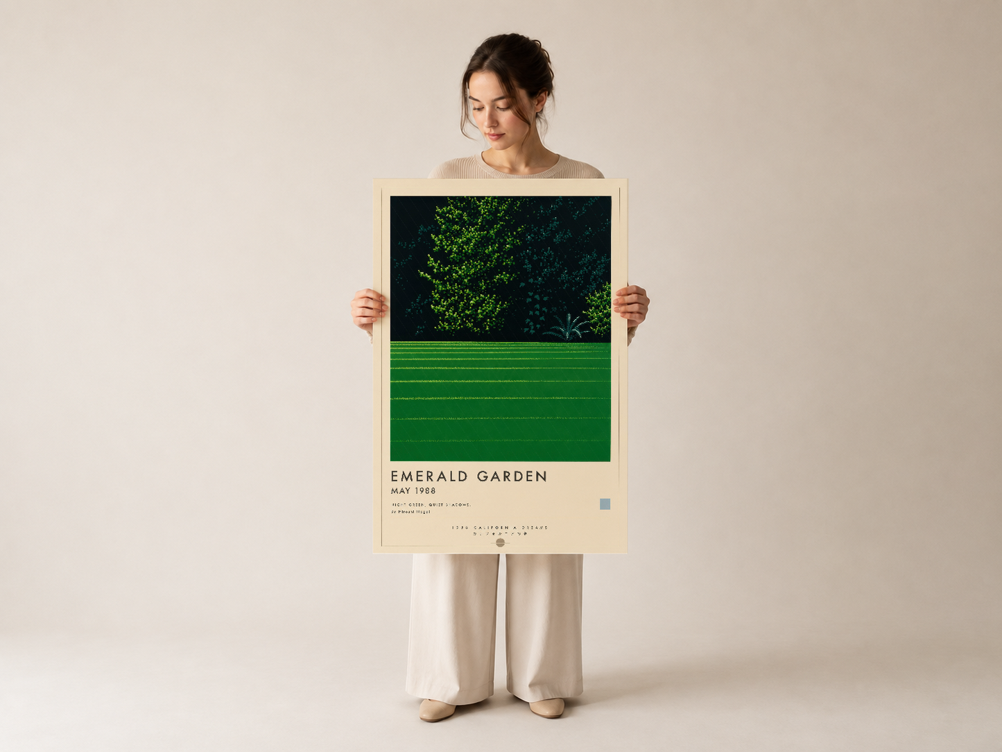 Emerald Garden posteri sarı çerçevede, kişi tarafından tutuluyor ve doğrudan sunuluyor.