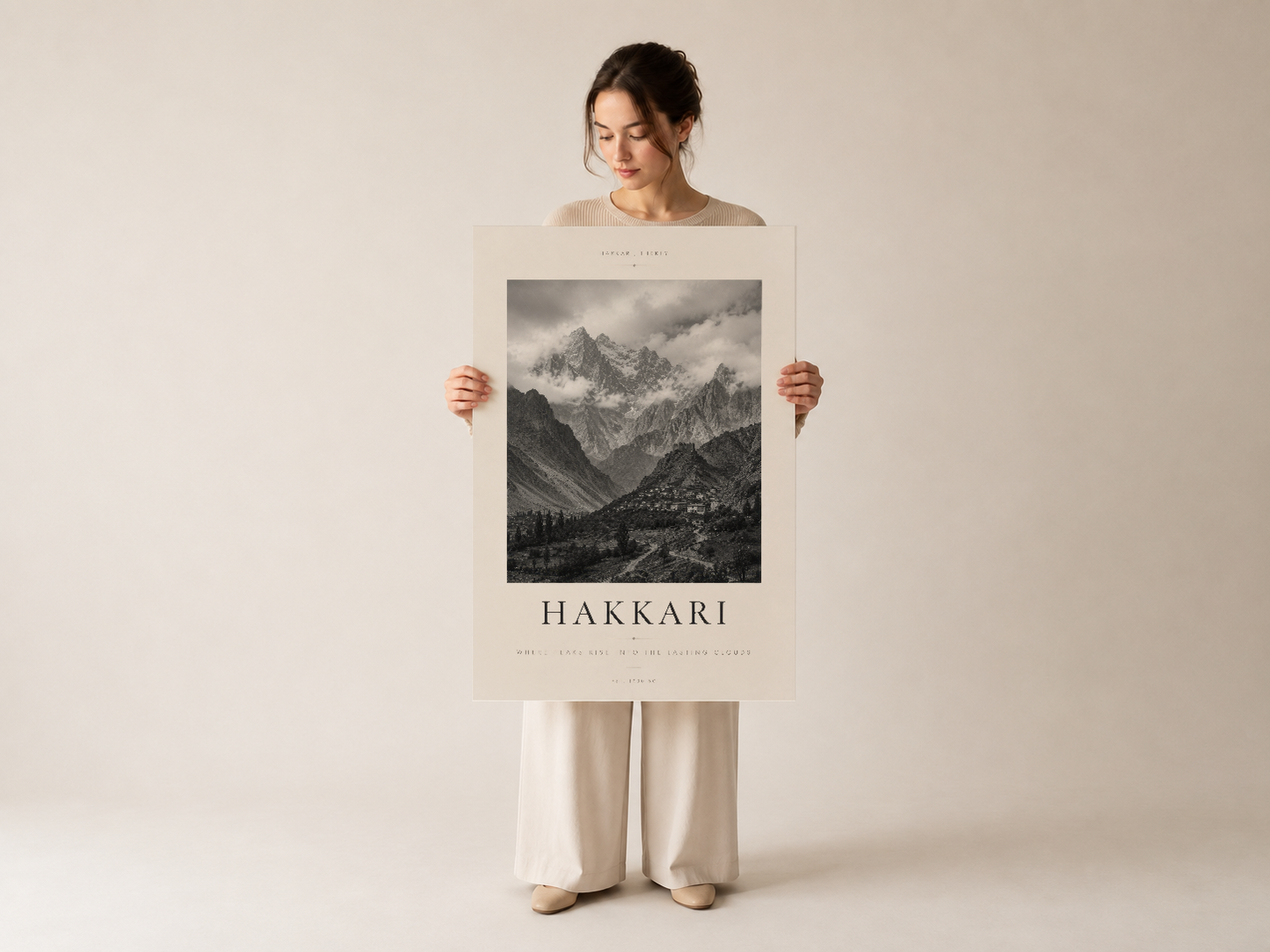 Hakkari Dağları duvar sanat tablosu, beyaz çerçeveli baskı olarak gösterilen poster.