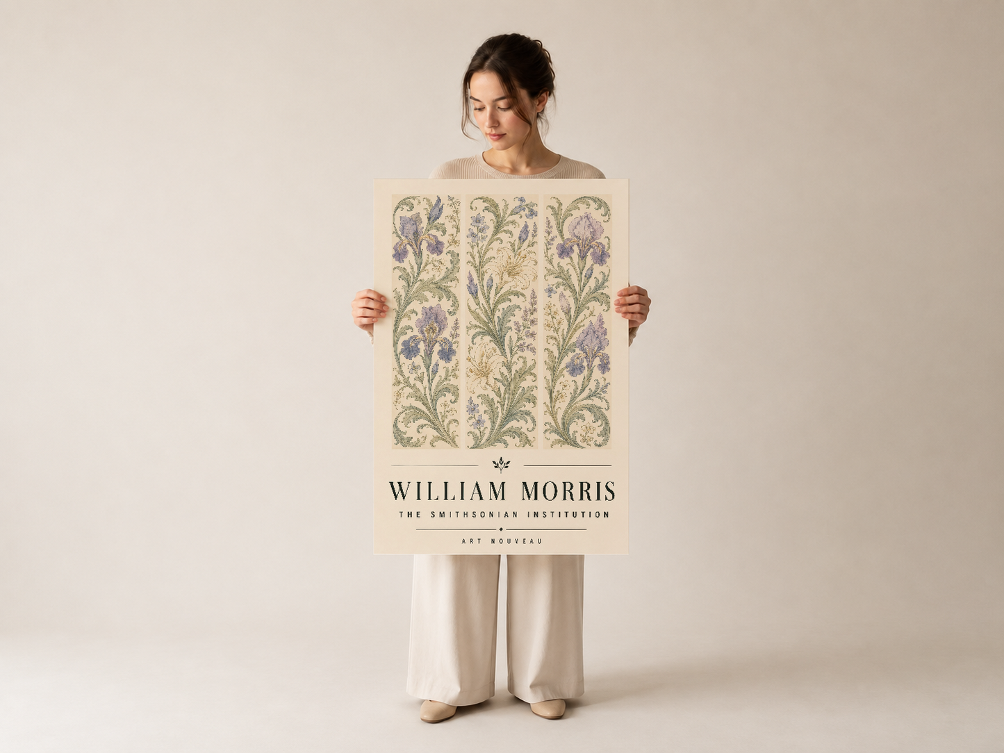 William Morris botanik çiçek desenli tablosu, elde tutulan baskı sanat posterinin detaylı görünümü.