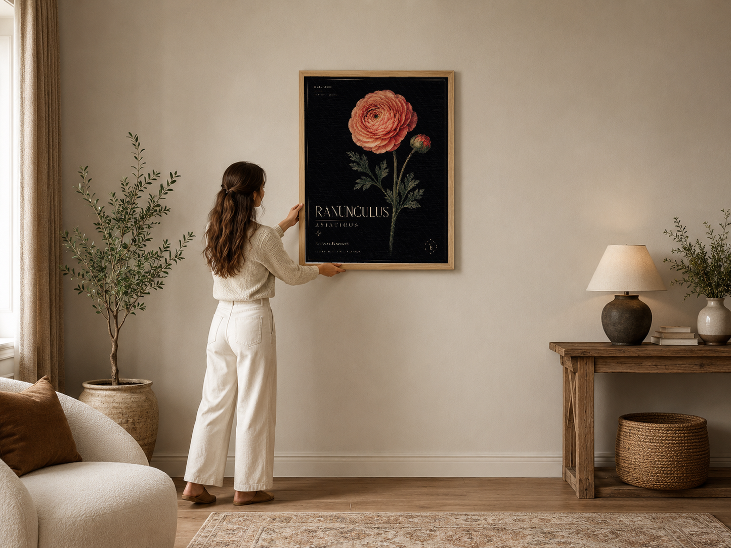 Siyah zeminde pembe ranunculus çiçeğinin botanik sanatı, şık çerçevesiyle modern oturma odasında.