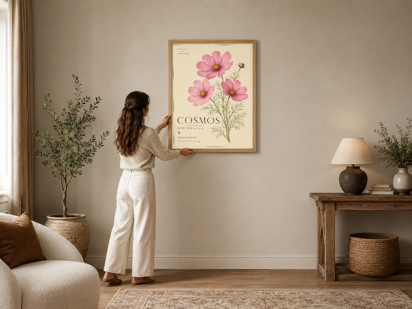 Botanik tarzı pembe cosmos çiçekleri tasarımı, şık çerçeveli duvar tablosu modern oturma odasında.