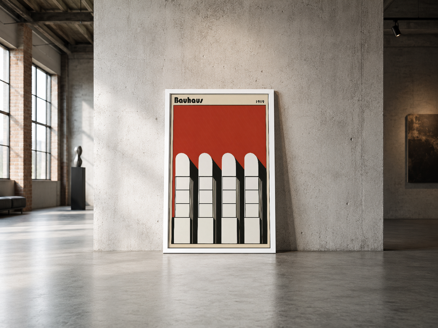 Geometrik Bauhaus poster, endüstriyel beton duvarla minimalist iç mekân dekorasyonunda.