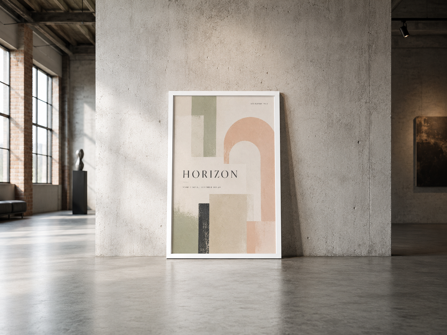 Horizon posteri, minimalist tasarımı ve pastel tonları ile endüstriyel mekanda beyaz çerçevede duruyor.