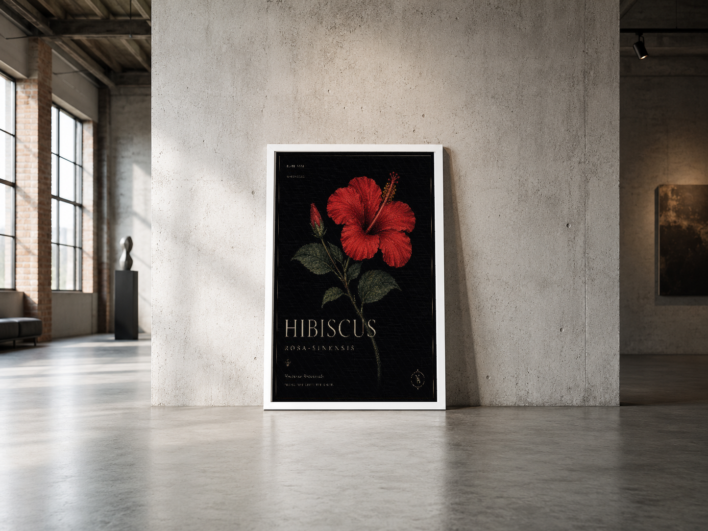 Minimalist siyah poster, detaylı hibiskus ilüstrasyonu ile modern endüstriyel alanda.