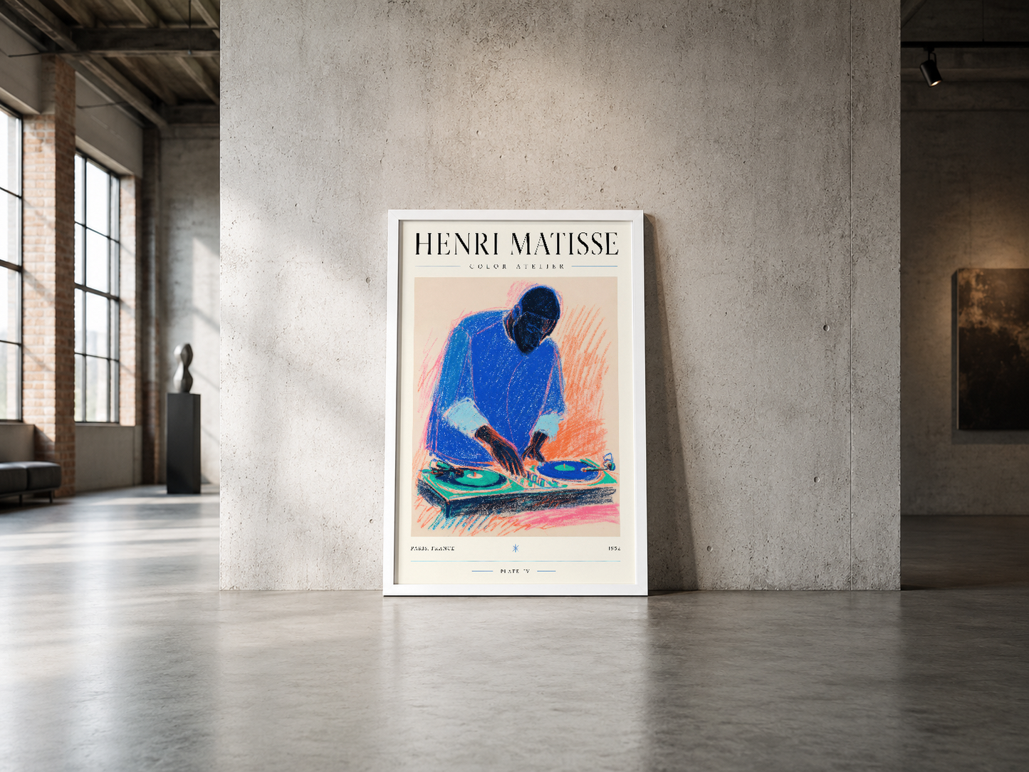 Matisse'in ekspresyonist tarzı sanat posteri, beyaz çerçevede, endüstriyel galeri alanında yer alıyor.