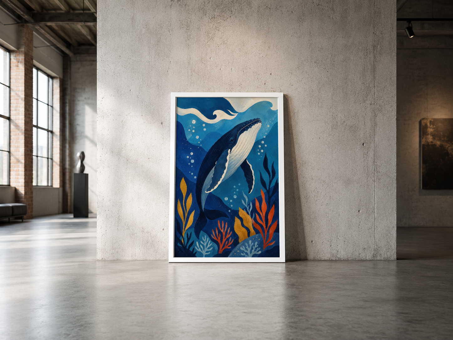 Derin mavi renklerde tasarlanmış, beyaz çerçeveli deniz yaşamı temalı modern duvar sanat eseri.