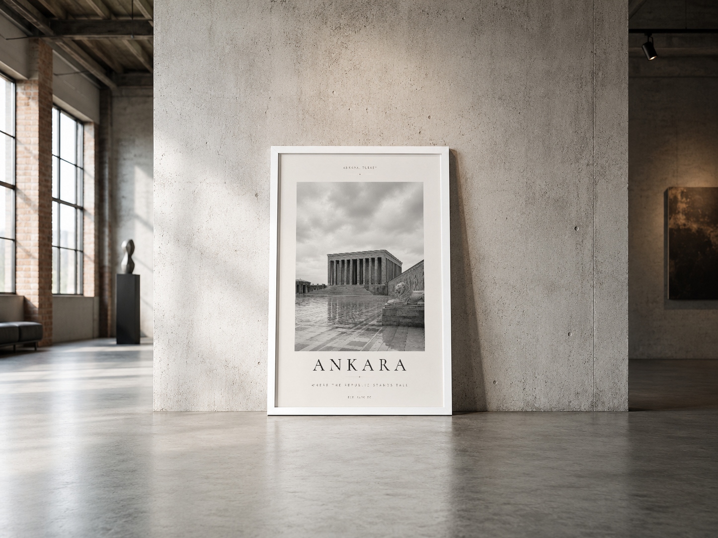 Ankara anıtsal yapısını siyah beyaz stil poster, beyaz çerçeveli, endüstriyel beton mekan içinde gösteren tasarım.
