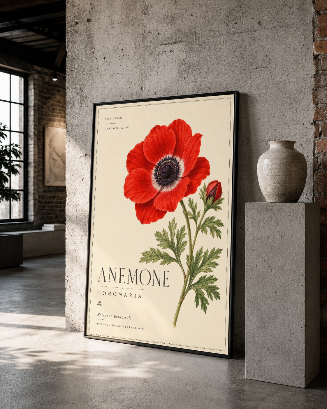 Siyah çerçeveli anemon çiçek posteri, loft stili dekorasyonda beton duvar karşısında sunulmuş.