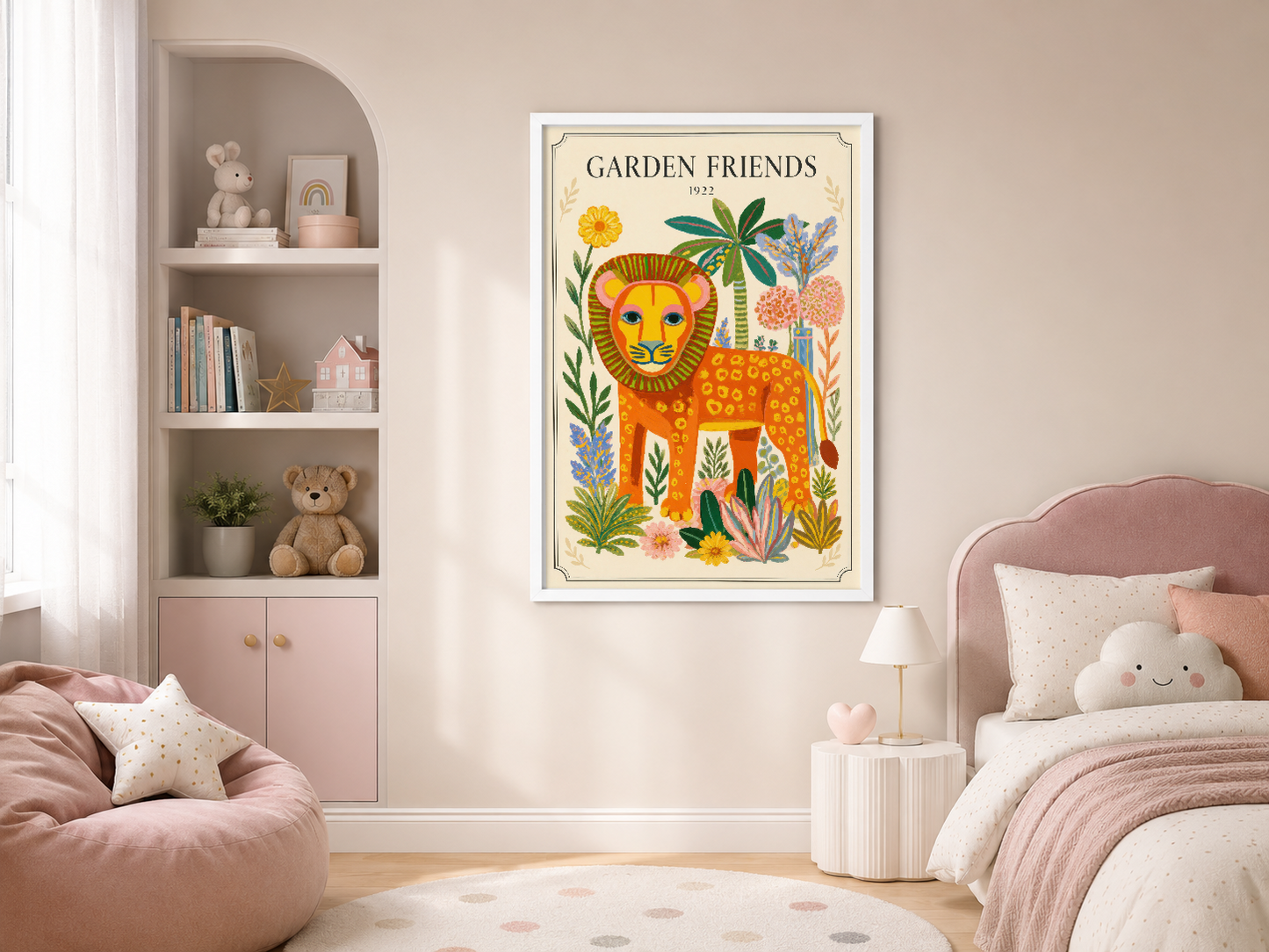 Retro tarzda Garden Friends tablosu beyaz çerçeve içinde, pembe tonlarındaki genç kız odasında göz alıyor.