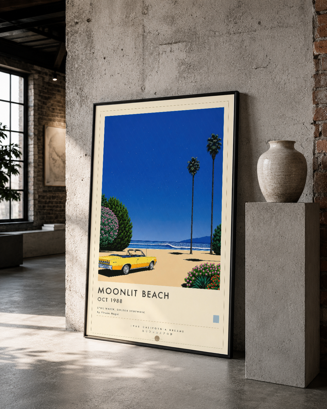 1988 Moonlit Beach tablosu; sarı araba ve palmiye ağaçlarıyla çerçevelenmiş, retro travel poster estetikli modern duvar