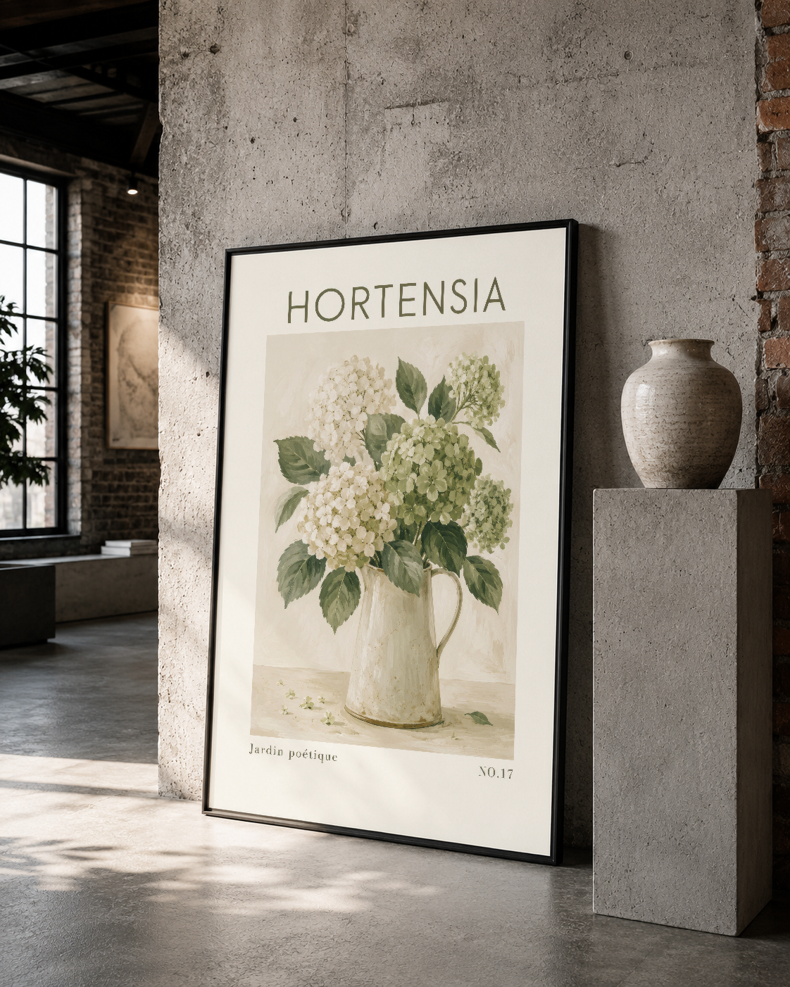 Siyah çerçeveli botanik hortensia tablosu, beton duvarı olan loft alanında sergilenmiş, estetik dekorasyon öğesi.