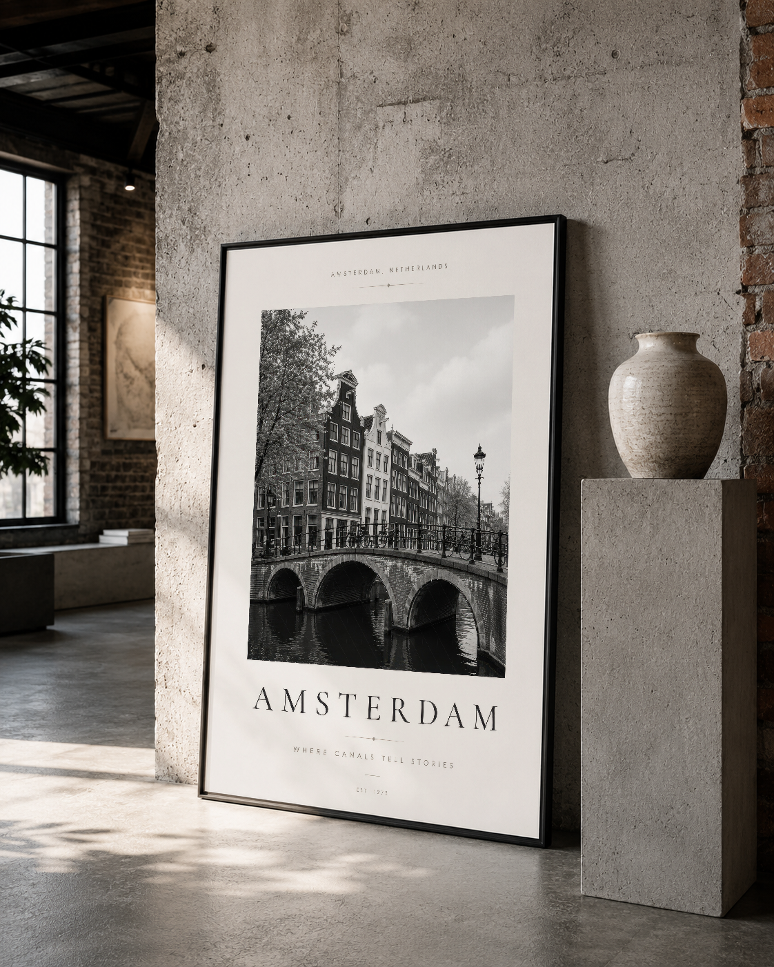 Amsterdam köprü siyah beyaz poster, siyah çerçeveli, beton duvarla endüstriyel dekor konsepti şehir sanat eseri.