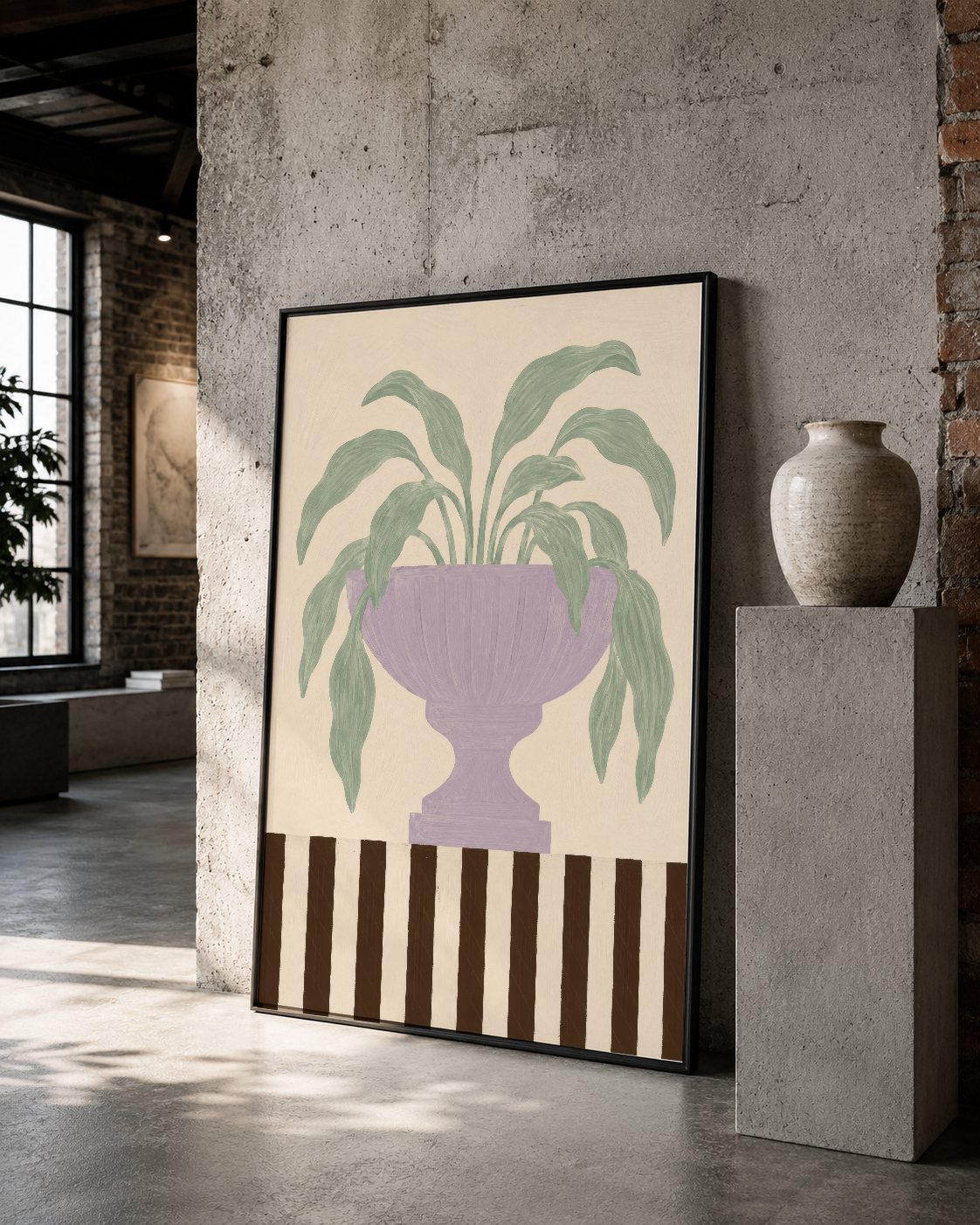 Siyah çerçeveli, minimalist bitki tasarımı tablosu, çağdaş galeri alanında duvarında asılı.