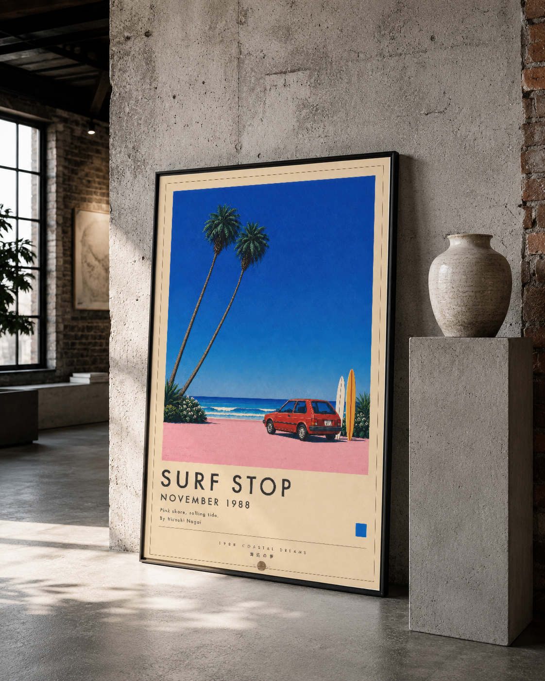 Surfer estetikli dekoratif tablo, krem çerçeveli, beton duvar dekorasyonunda yer alan retro stil poster.