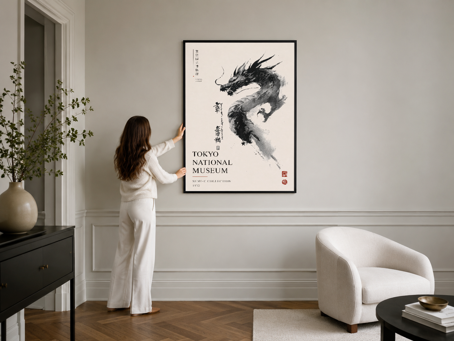 Zen sanatı esintili ejderha posterinin siyah çerçeveli versiyonu, şık ev dekorasyonunda yer alan duvar tablosu.
