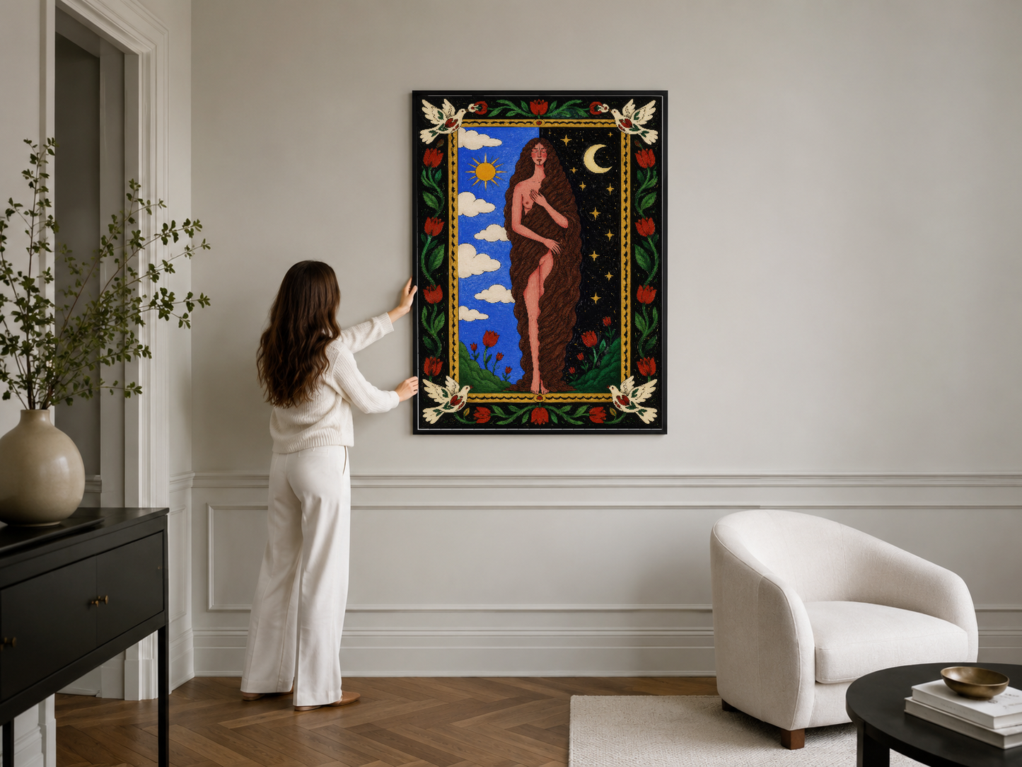 Gündüz-gece kontraslı, detaylı bitki motifli çerçeveli mitolojik figür sanat eseri.