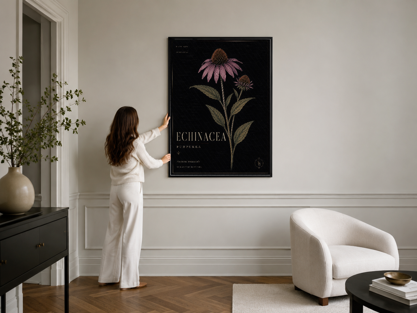 Echinacea çiçeği baskısı, siyah çerçeveli, modern klasik yaşam alanında duvar sanatı.