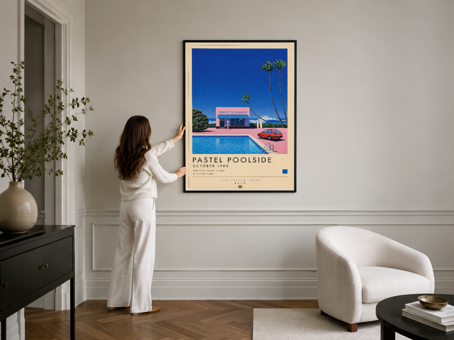 Vintage estetikli Pastel Poolside sanat baskısı siyah çerçeveli çerçevede, şık iç mekan dekorasyonunda sergileniyor.
