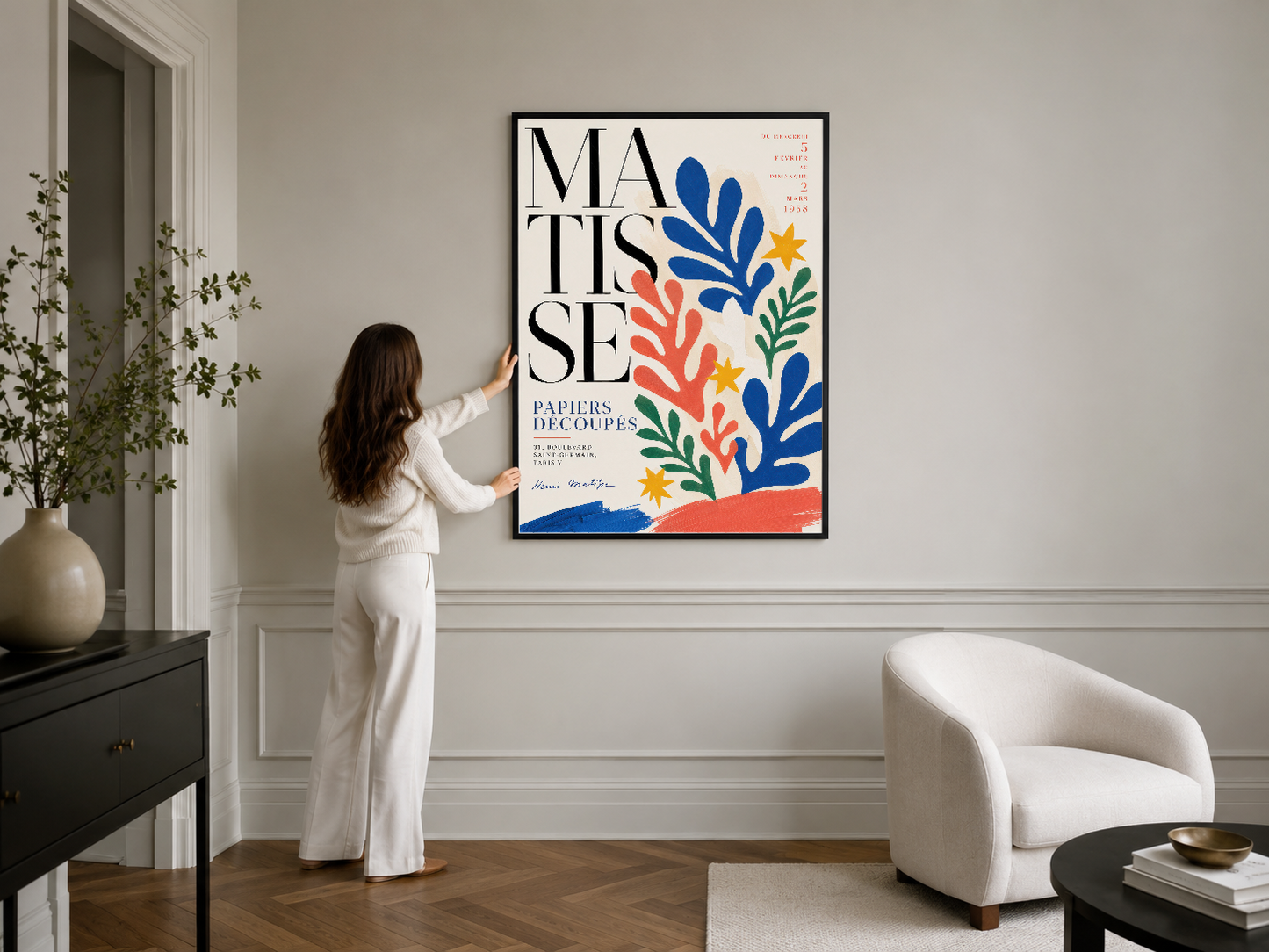 Matisse Papiers Découpés posteri, siyah çerçeve ve beyaz duvar paneli kombinasyonunda şık dekoratif duvar sanatı.