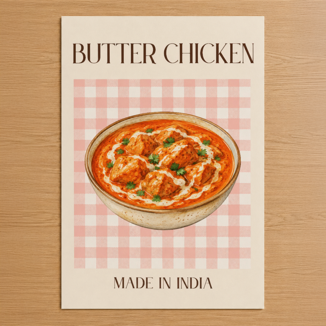 Terracotta tonlarında, pembe kareli arka planda lezzetli Butter Chicken tasarımı, Hint mutfağı temalı modern sanat tablosu.