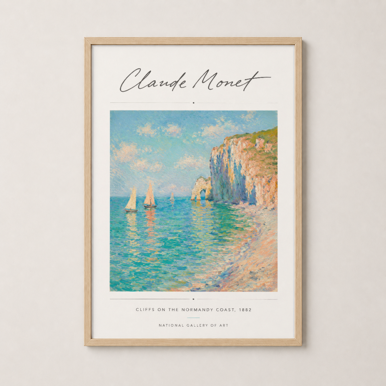 Monet'in deniz ve kayalar tablosu, doğal ahşap çerçeveyle ev dekoruna.