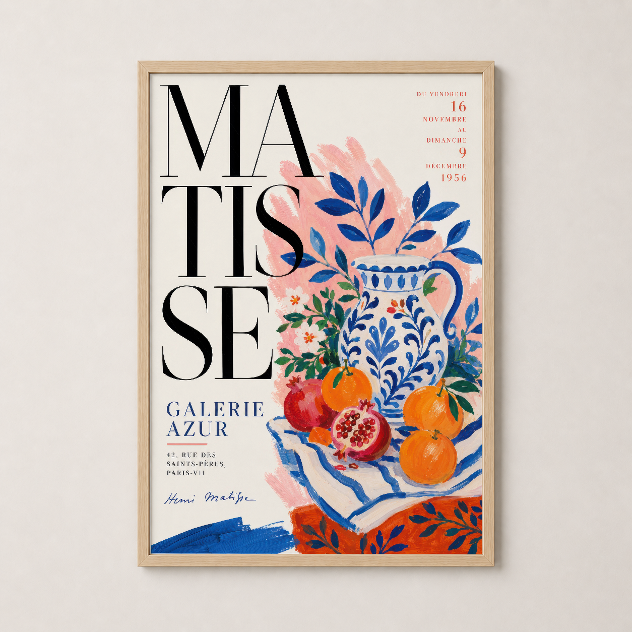 Matisse sergisi posteri doğal ahşap çerçevede, sıcak renkler ve botanik desenler ile stilish dekorasyon.