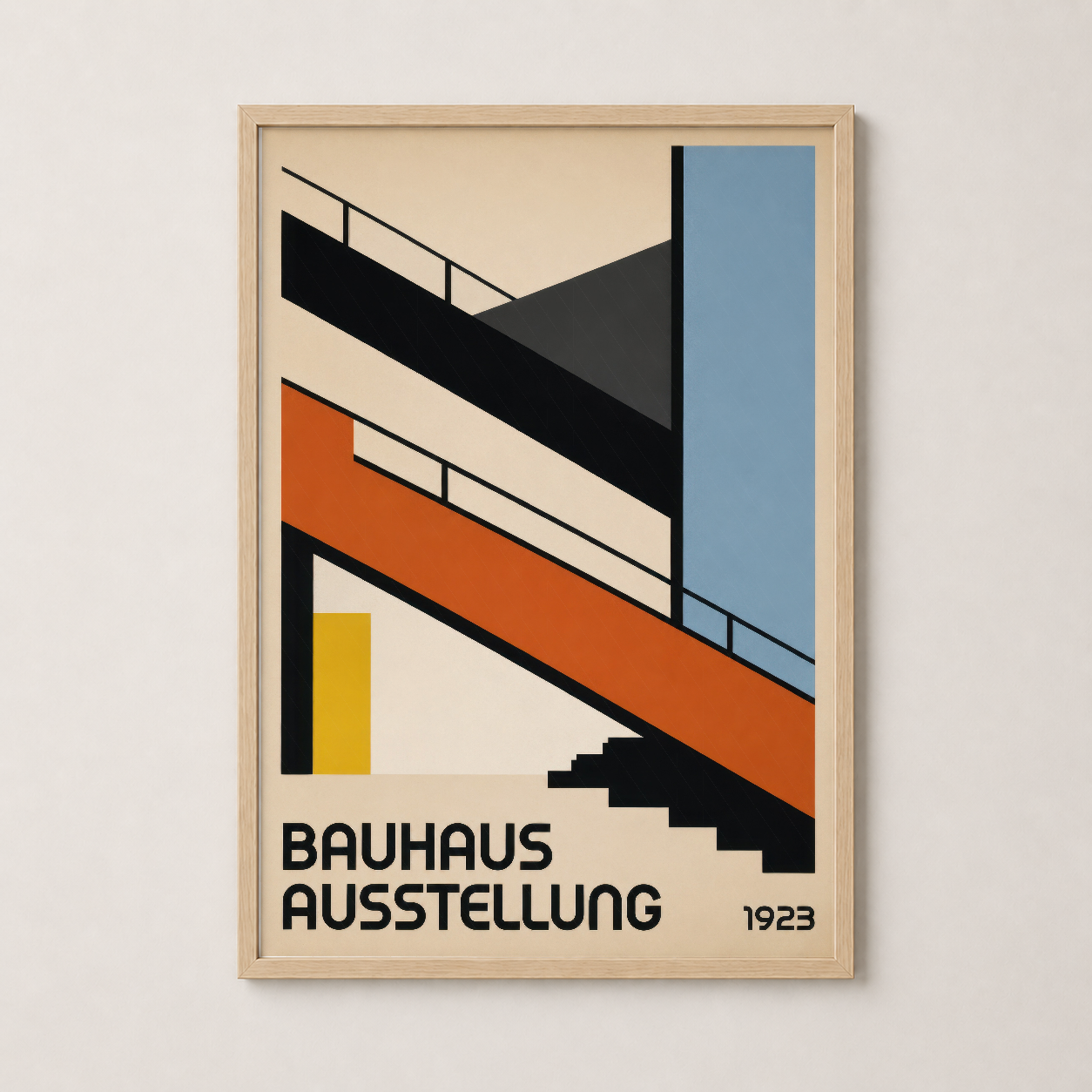 Ahşap çerçeveli Bauhaus Ausstellung duvar tablosu, turuncu siyah sarı geometrik şeritler ve minimalist stil.