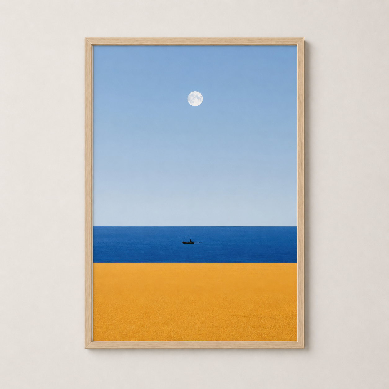 Ahşap çerçeveli minimalist deniz resmi, gökyüzü ve sahil uyumu