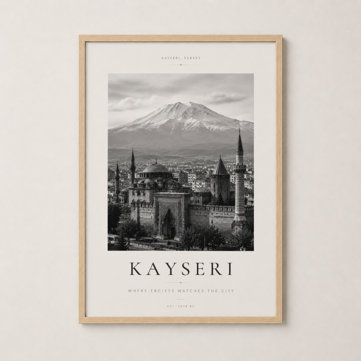 Doğal ahşap çerçeveli Kayseri tablosu, asil vintage stil dekorasyon parçası.
