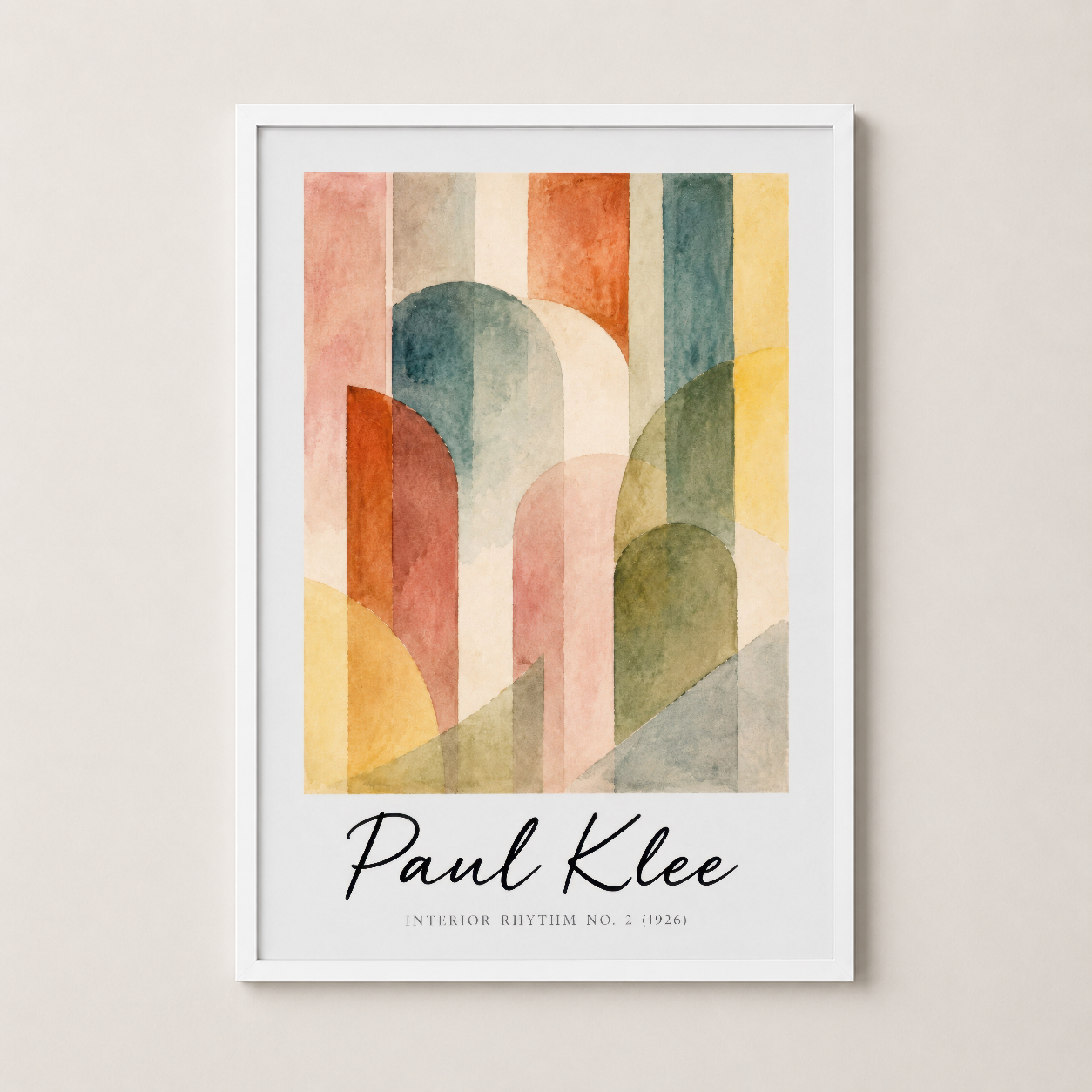 Beyaz çerçeveli Paul Klee sanat eseri, sıcak ve soğuk renklerin dengeli birleşimiyle oluşturulmuş soyut tasarım.