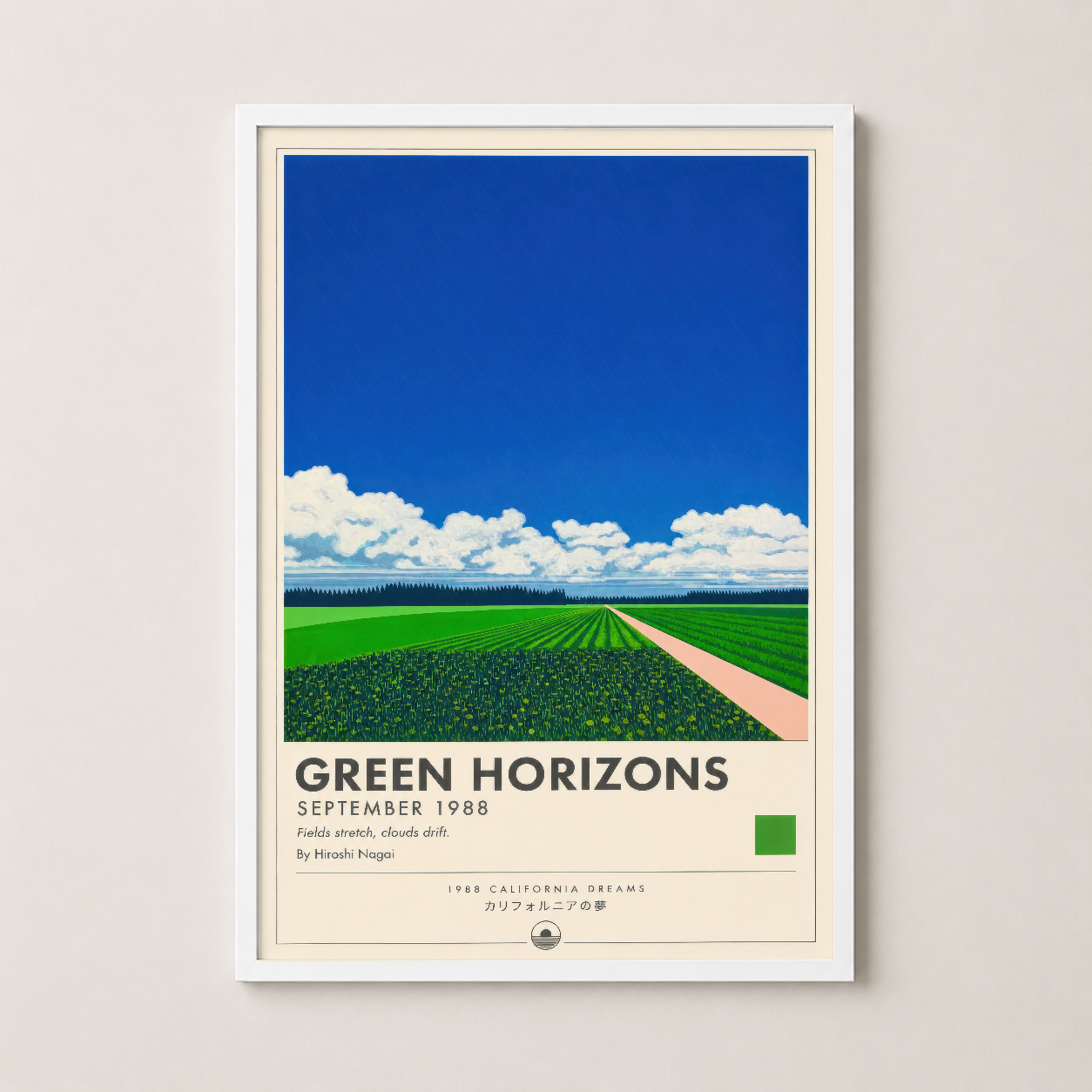 Beyaz çerçeveli Green Horizons sanat baskısı, tarım ve gökyüzünün minimalist ve denge bulunduğu tasarımı.