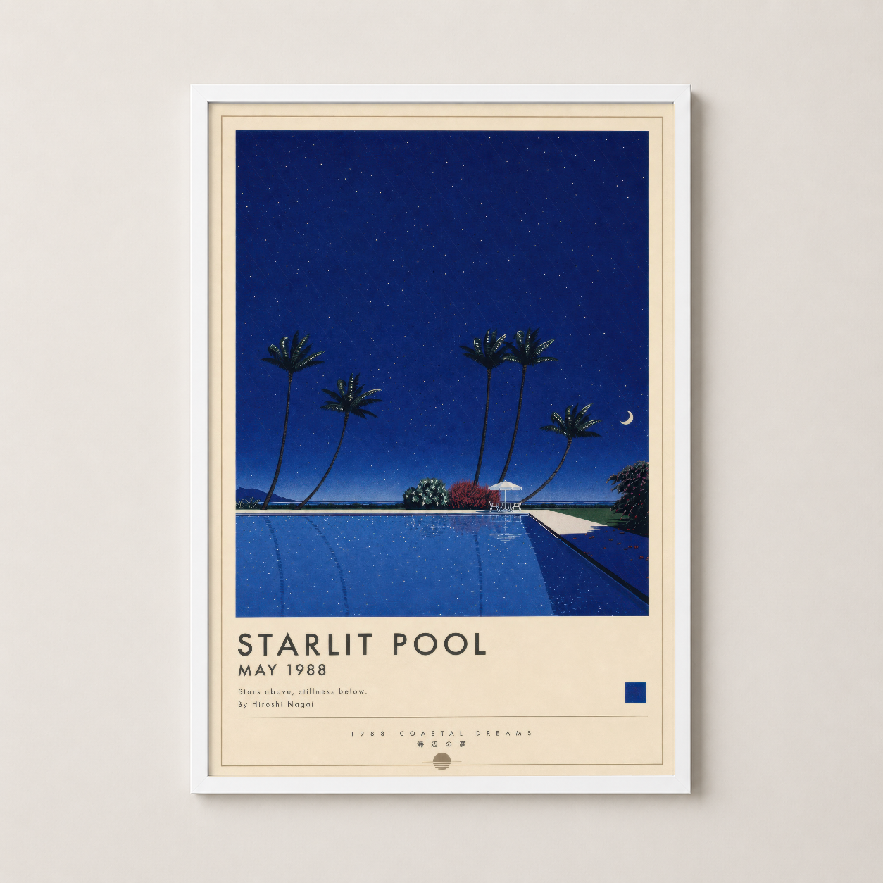 Starlit Pool tasarımı beyaz çerçevede, aydınlık ve temiz bir mekanda minimalist sanat sunan poster.