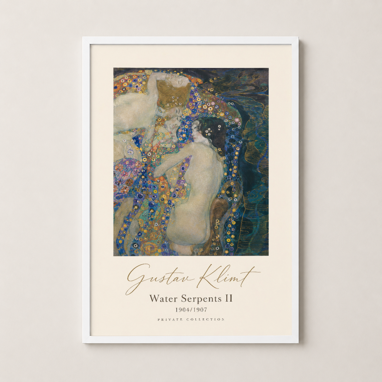 Beyaz çerçeveli Klimt Water Serpents II posteri, sanatsal detayları ve figüratif güzelliği vurgulayan zarif bir seçim.