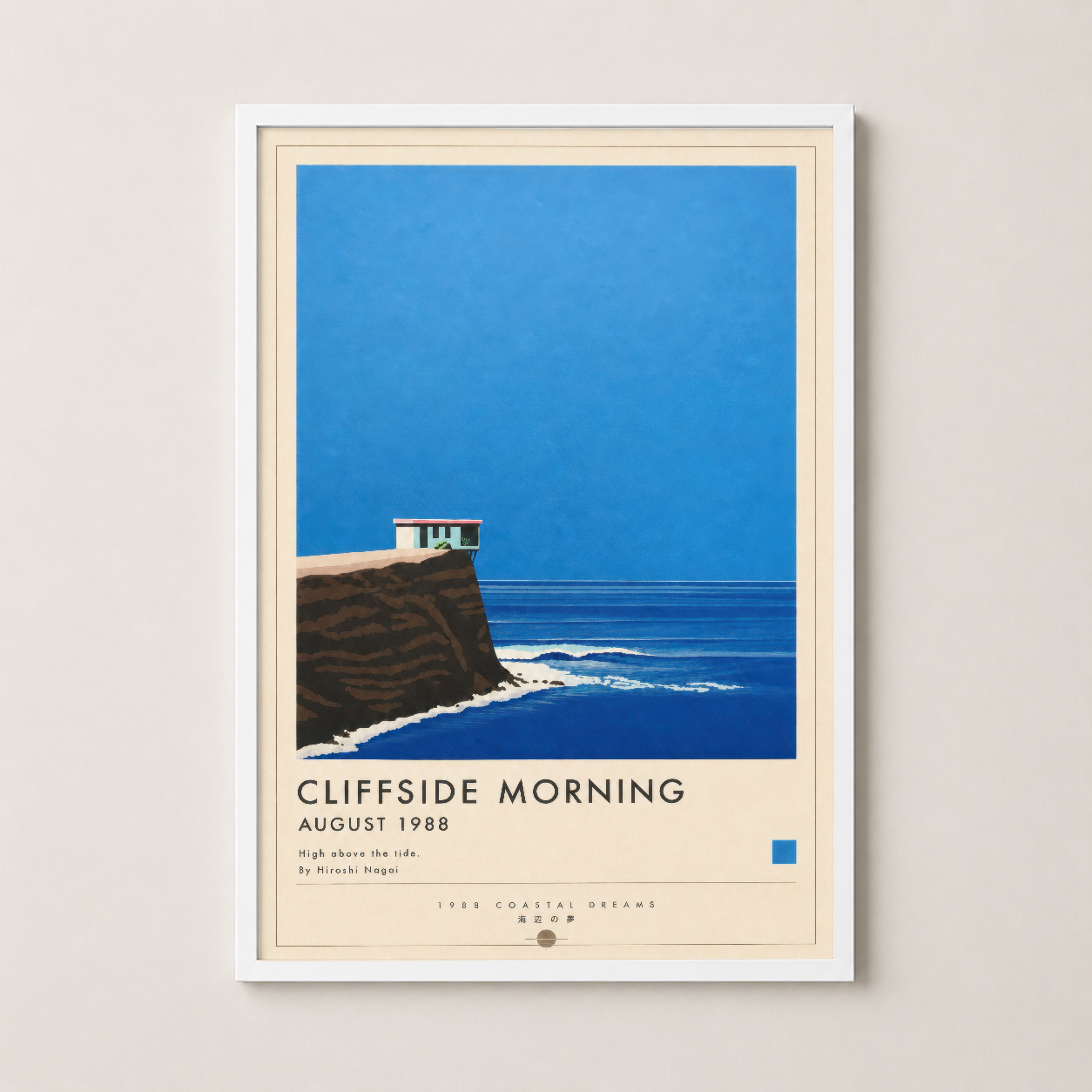 Beyaz ahşap çerçevede Cliffside Morning tablosu, ışık ve minimalist stilin uyumlu kombinasyonunu sunan vintage sahil sanat.