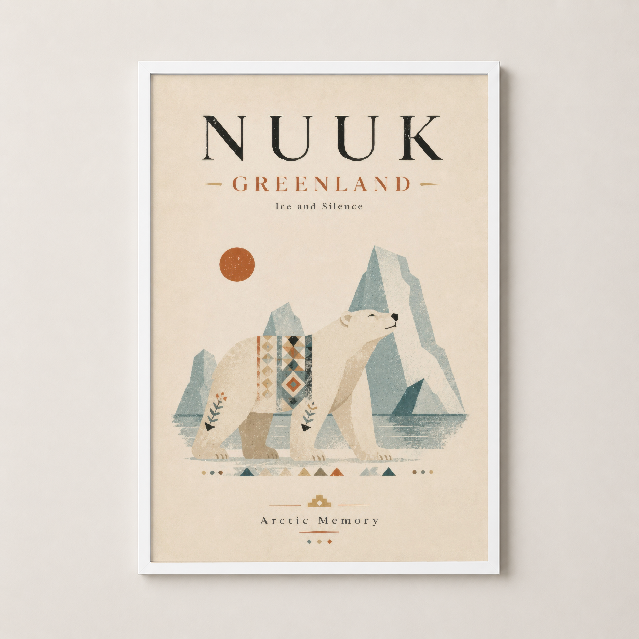Beyaz çerçeveli Nuuk Grönland posteri, geometrik desen ve kutup temasıyla oturma odasını tamamlayan duvar sanatı.